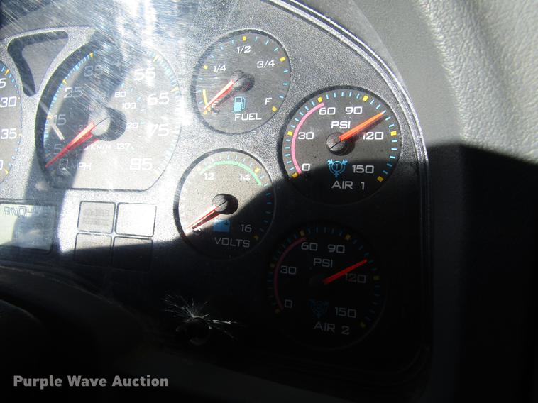 image for item EU9585 2007 International 7400 refuse truck