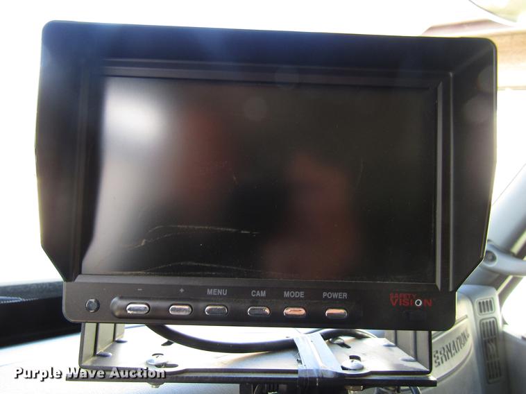 image for item EU9585 2007 International 7400 refuse truck