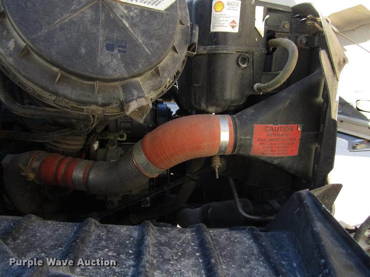 image for item EU9585 2007 International 7400 refuse truck