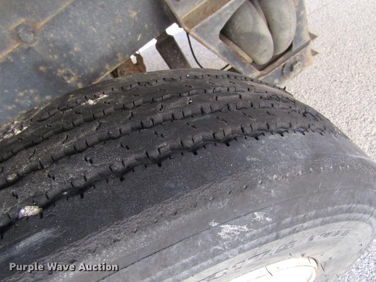 image for item EU9585 2007 International 7400 refuse truck