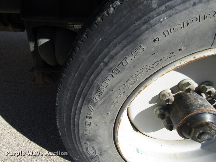 image for item EU9585 2007 International 7400 refuse truck