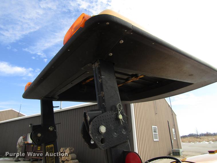 image for item EU9587 1992 John Deere 2155 tractor