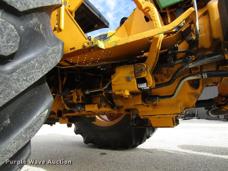 image for item EU9587 1992 John Deere 2155 tractor