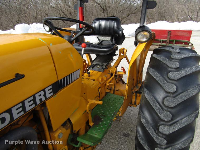 image for item EU9587 1992 John Deere 2155 tractor