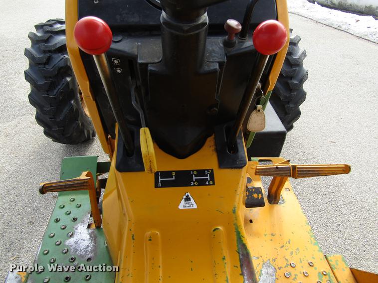 image for item EU9587 1992 John Deere 2155 tractor