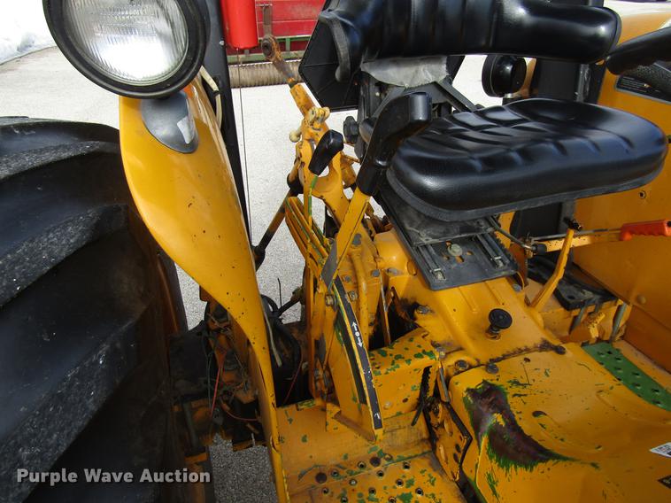 image for item EU9587 1992 John Deere 2155 tractor