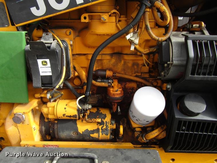 image for item EU9587 1992 John Deere 2155 tractor