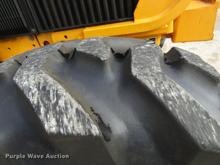 image for item EU9587 1992 John Deere 2155 tractor