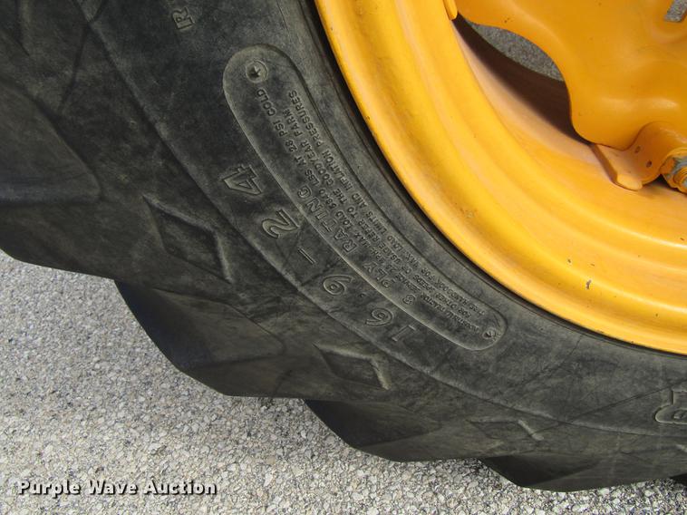 image for item EU9587 1992 John Deere 2155 tractor