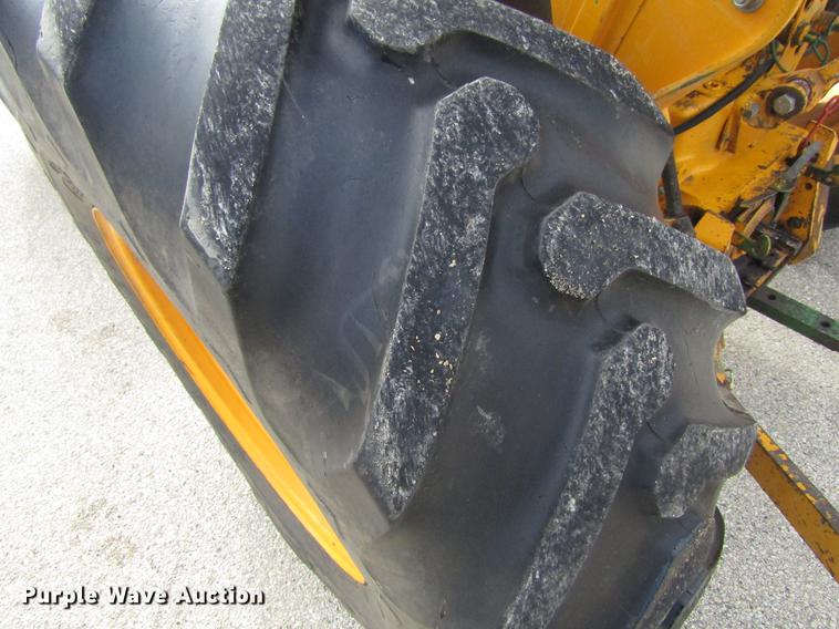 image for item EU9587 1992 John Deere 2155 tractor