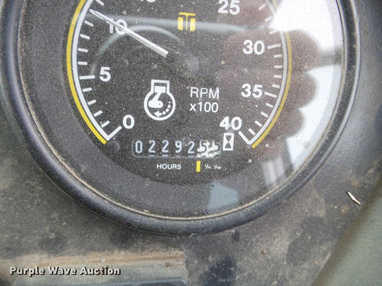 image for item EW9959 2006 Johnston 3000 street sweeper