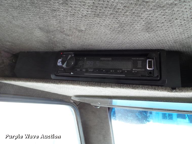 image for item EW9959 2006 Johnston 3000 street sweeper