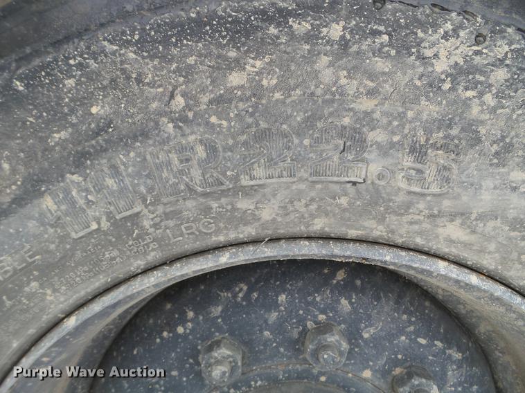 image for item EW9959 2006 Johnston 3000 street sweeper