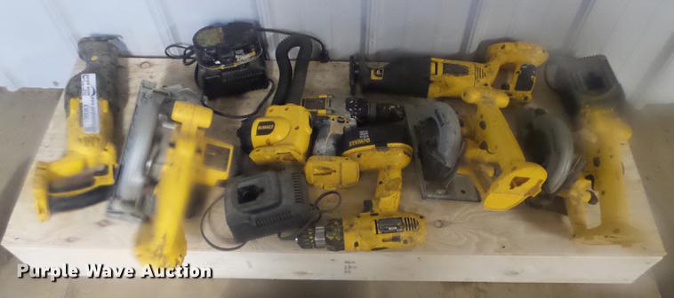 image for item EW9961 DeWalt cordless tools
