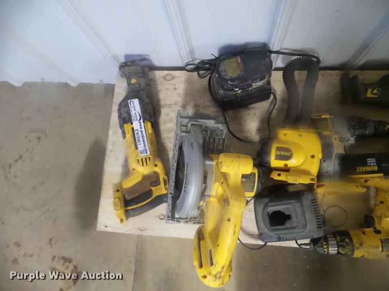 image for item EW9961 DeWalt cordless tools