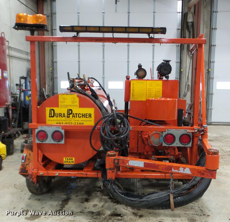 image for item EW9984 2005 Duraco 125D asphalt patch machine