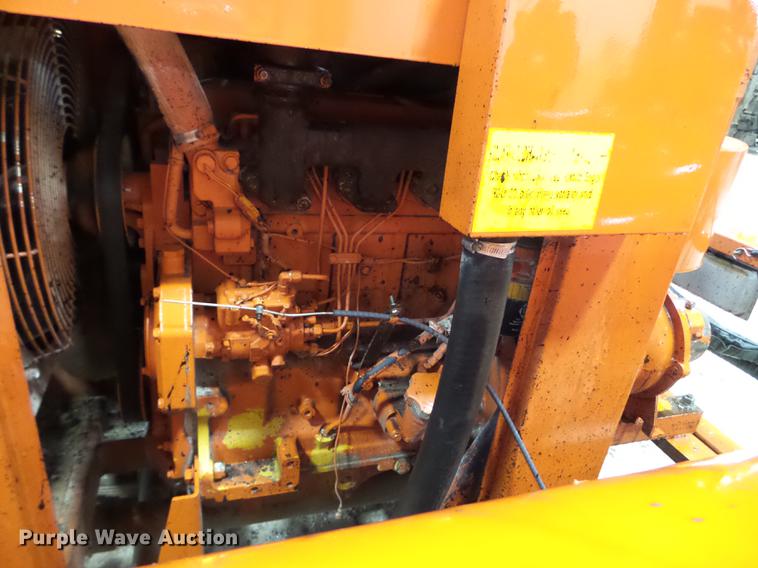 image for item EW9984 2005 Duraco 125D asphalt patch machine