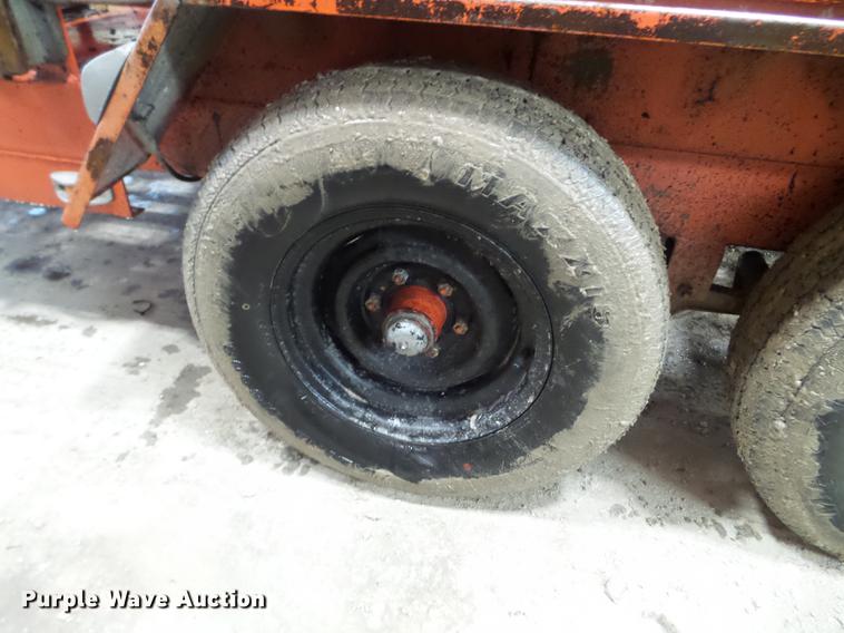 image for item EW9984 2005 Duraco 125D asphalt patch machine