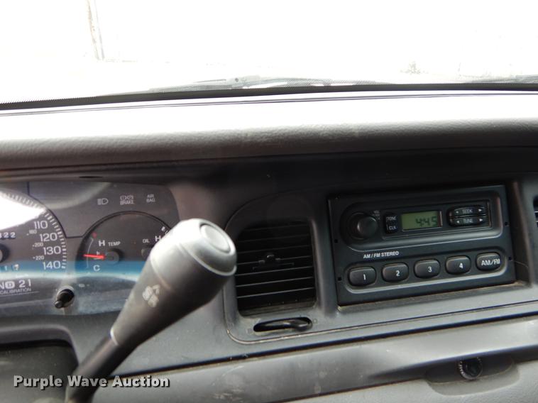 image for item EZ9869 2005 Ford Crown Victoria Police Interceptor