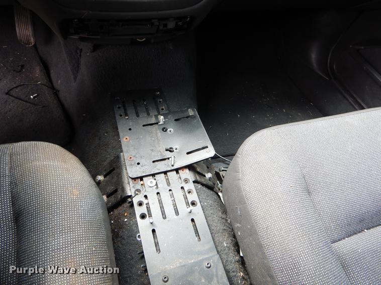 image for item EZ9869 2005 Ford Crown Victoria Police Interceptor