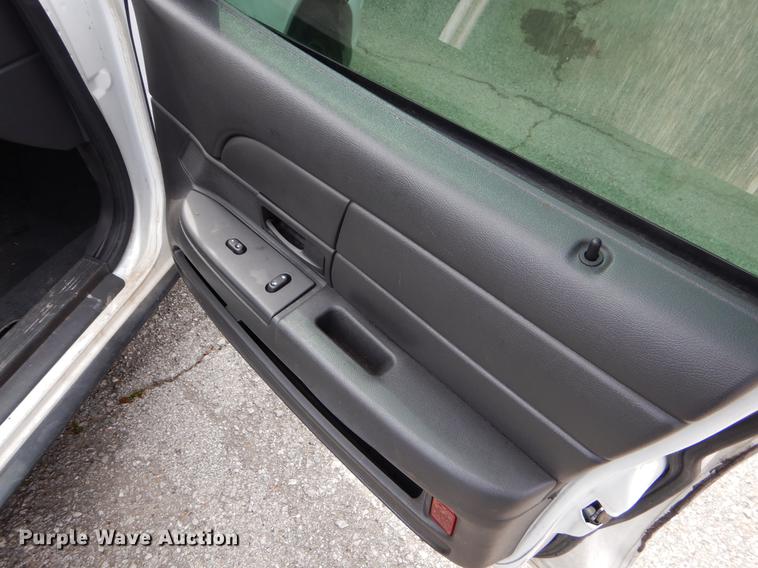 image for item EZ9869 2005 Ford Crown Victoria Police Interceptor