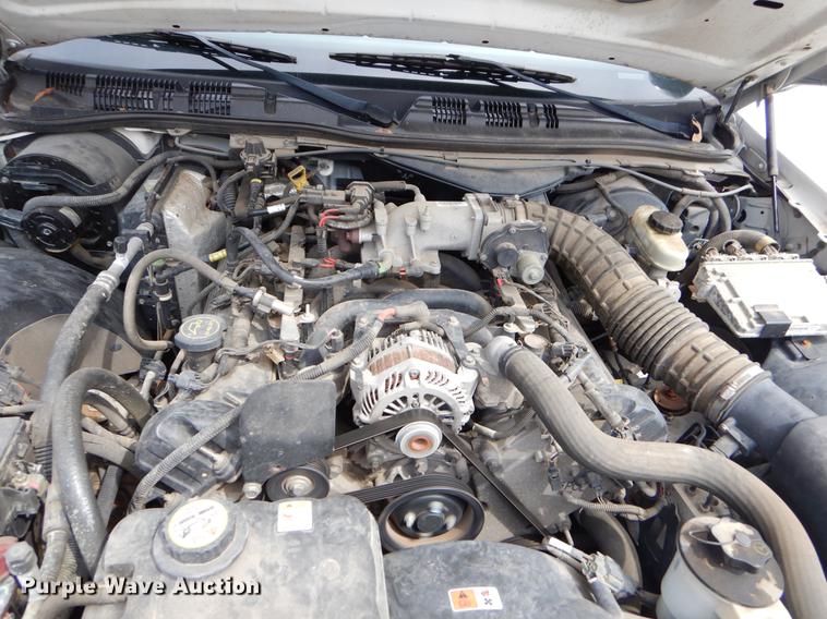 image for item EZ9869 2005 Ford Crown Victoria Police Interceptor