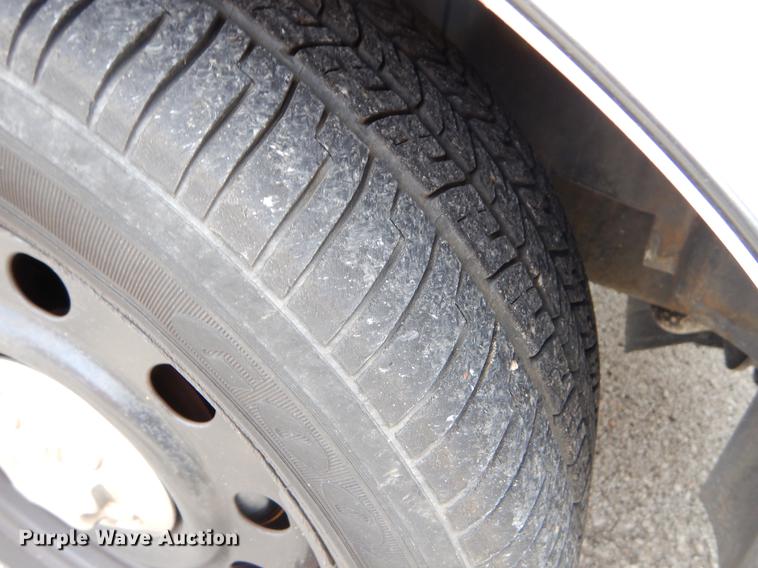 image for item EZ9869 2005 Ford Crown Victoria Police Interceptor