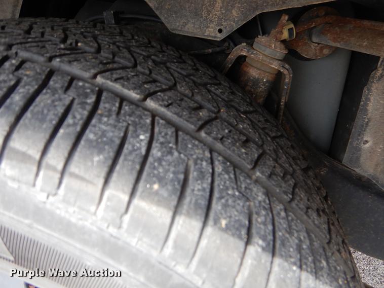 image for item EZ9869 2005 Ford Crown Victoria Police Interceptor