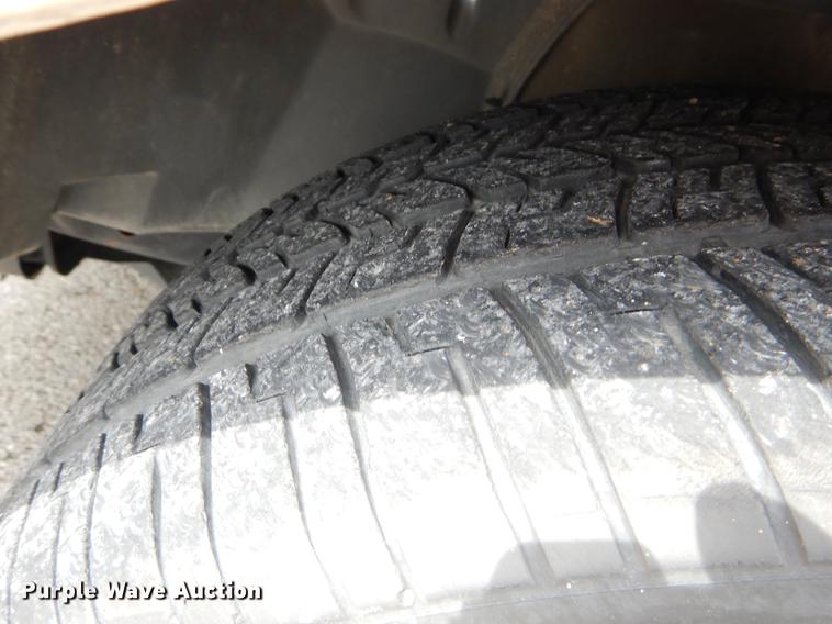 image for item EZ9869 2005 Ford Crown Victoria Police Interceptor