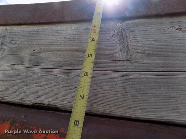 image for item FA9529 1981 International 1754 dump truck