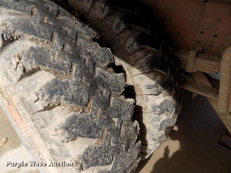 image for item FA9529 1981 International 1754 dump truck