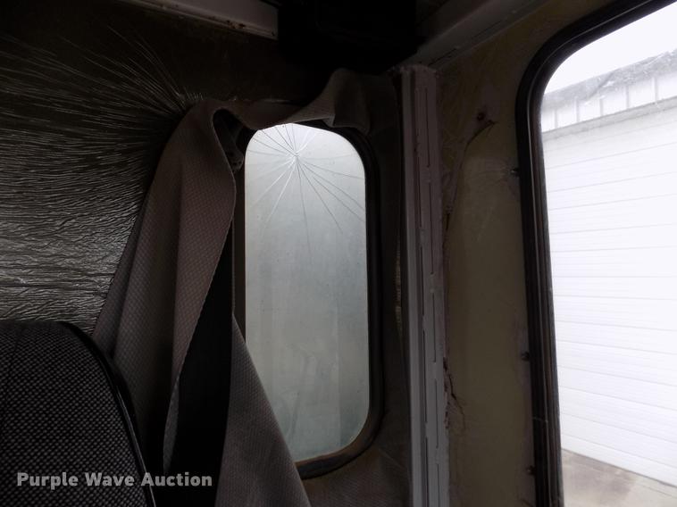 image for item FA9531 1997 Johnston 3000 street sweeper truck