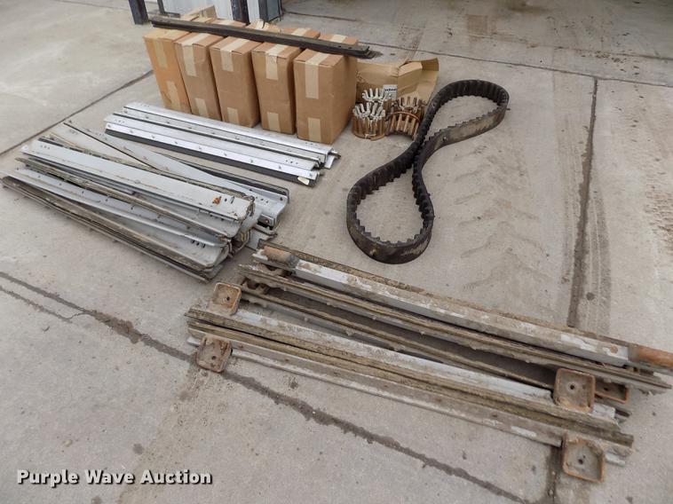 image for item FA9531 1997 Johnston 3000 street sweeper truck