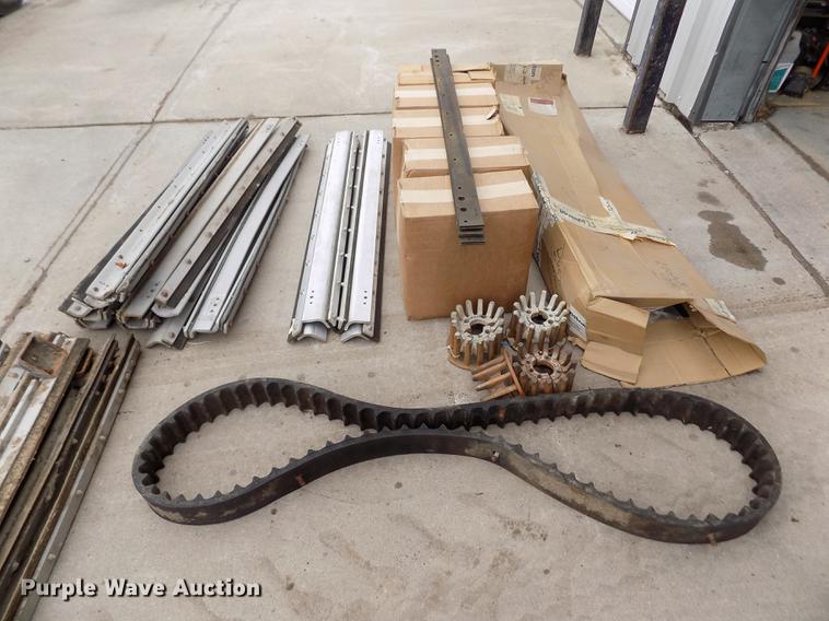 image for item FA9531 1997 Johnston 3000 street sweeper truck