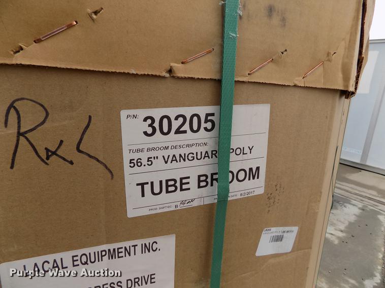 image for item FA9531 1997 Johnston 3000 street sweeper truck