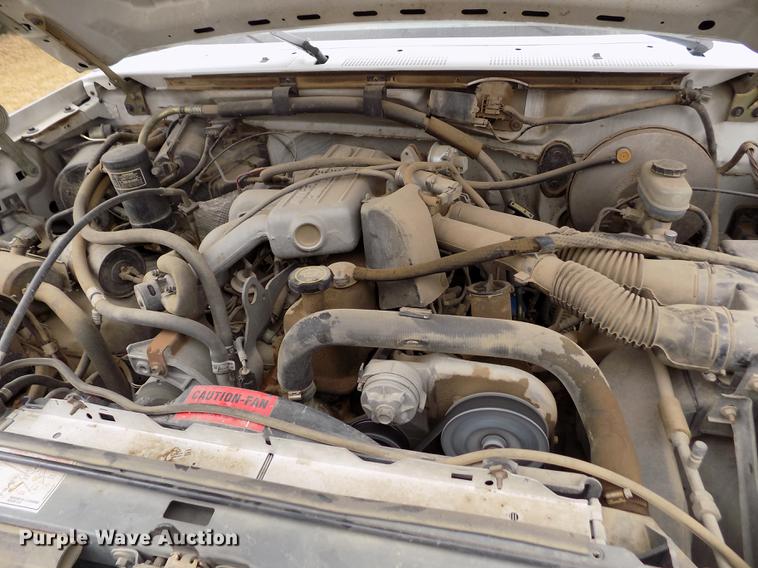 image for item FA9533 1993 Ford F150 XL pickup truck