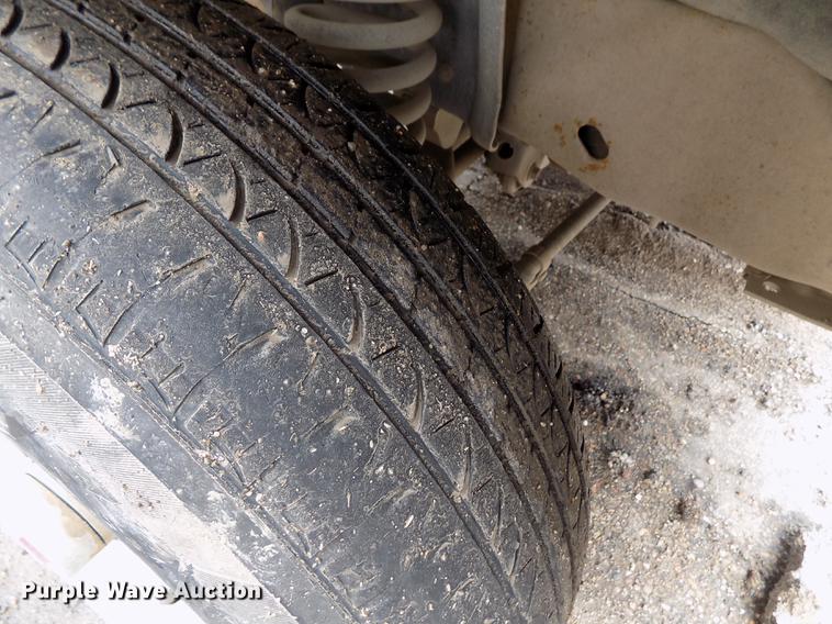 image for item FA9533 1993 Ford F150 XL pickup truck