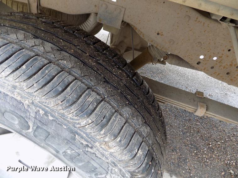 image for item FA9533 1993 Ford F150 XL pickup truck