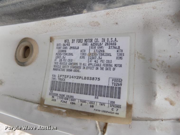 image for item FA9533 1993 Ford F150 XL pickup truck