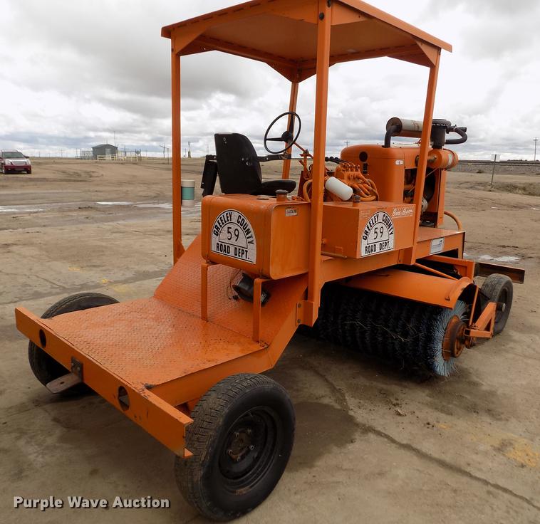 image for item FA9534 Broce T10 broom