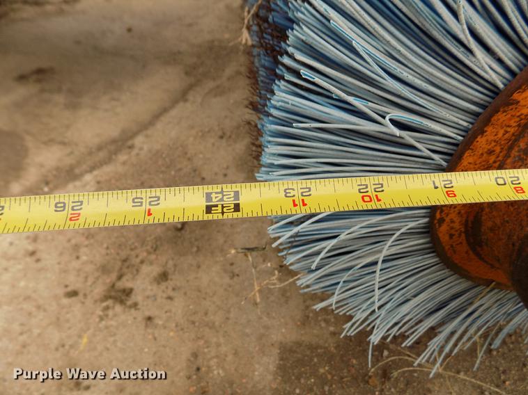 image for item FA9534 Broce T10 broom