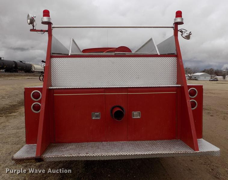 image for item FA9536 1975 Ford 800 fire truck