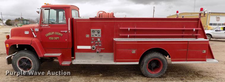 image for item FA9536 1975 Ford 800 fire truck