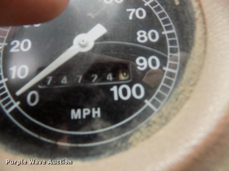 image for item FA9536 1975 Ford 800 fire truck