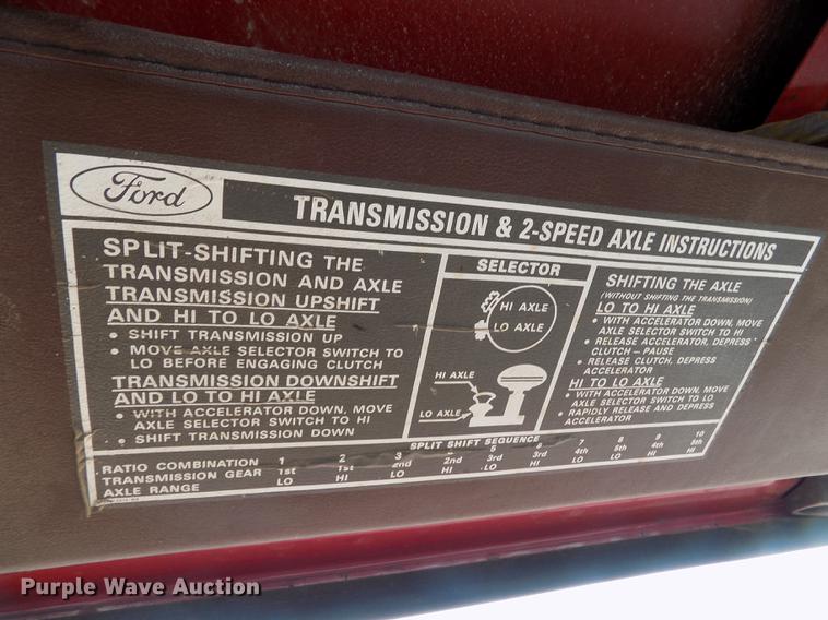 image for item FA9536 1975 Ford 800 fire truck