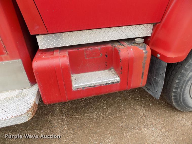 image for item FA9536 1975 Ford 800 fire truck