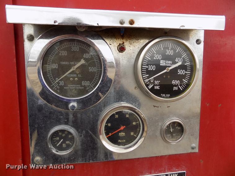 image for item FA9536 1975 Ford 800 fire truck