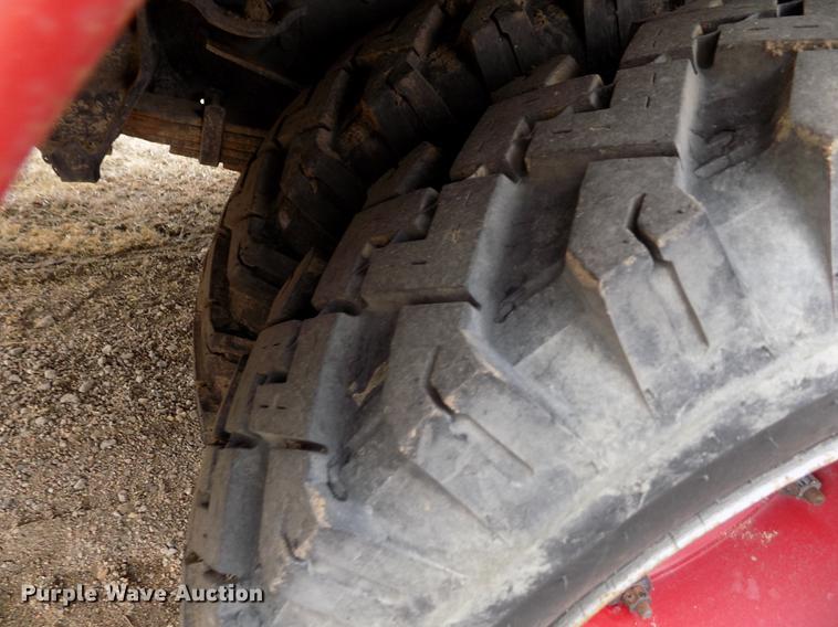 image for item FA9536 1975 Ford 800 fire truck