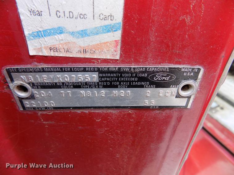 image for item FA9536 1975 Ford 800 fire truck