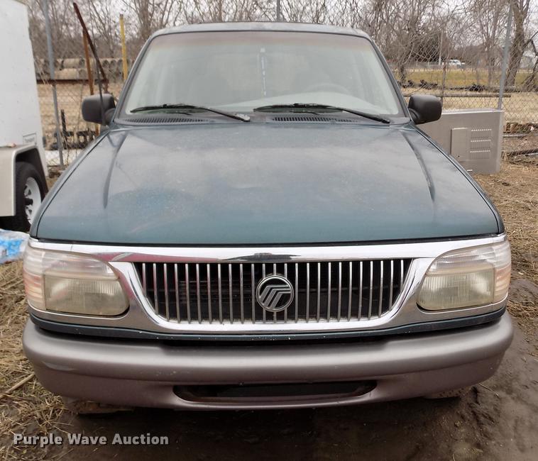 image for item FA9541 1997 Mercury Mountaineer SUV